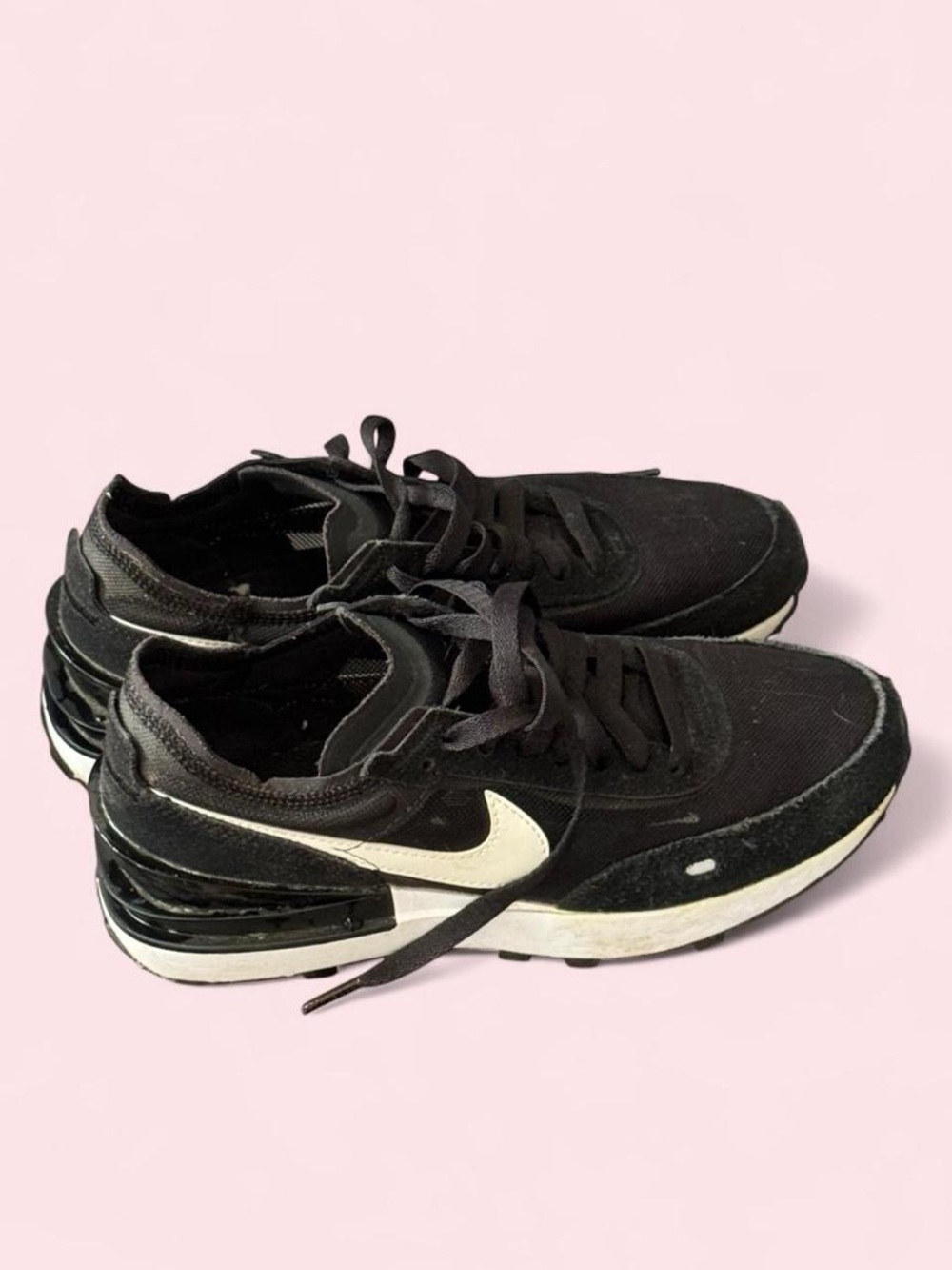 Nike Men’s Black Sneakers with White Swoosh
